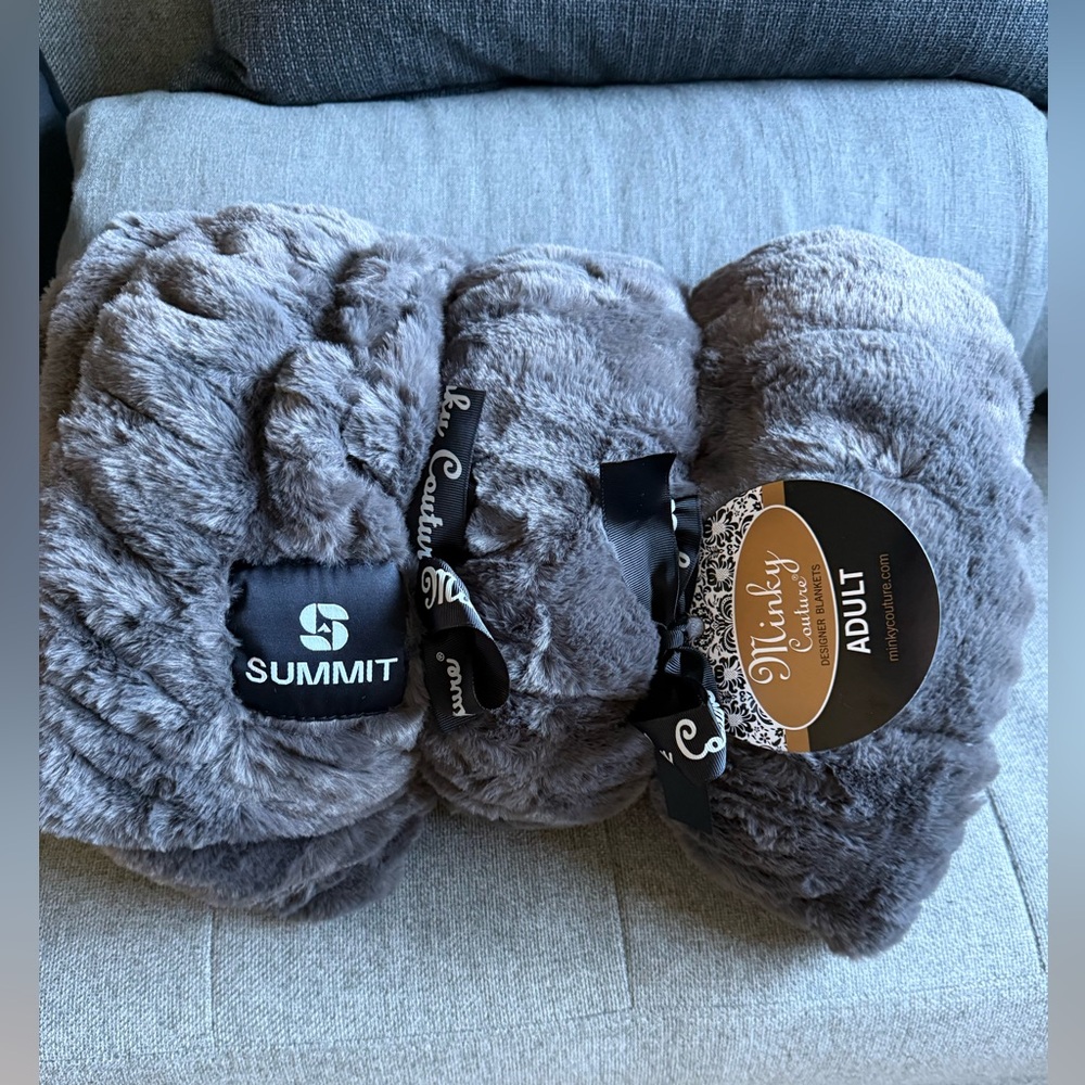 NWT - Minky couture Plush Gray Throw Blanket